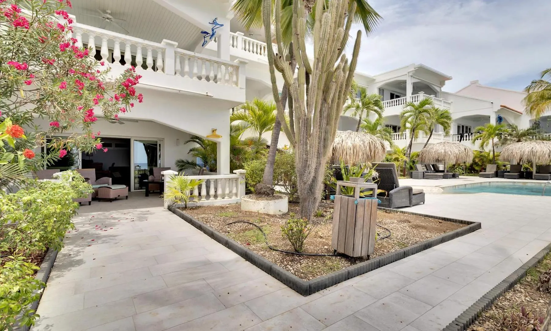 Belmar Oceanfront Apartments 3 Directly By The Sea Kralendijk